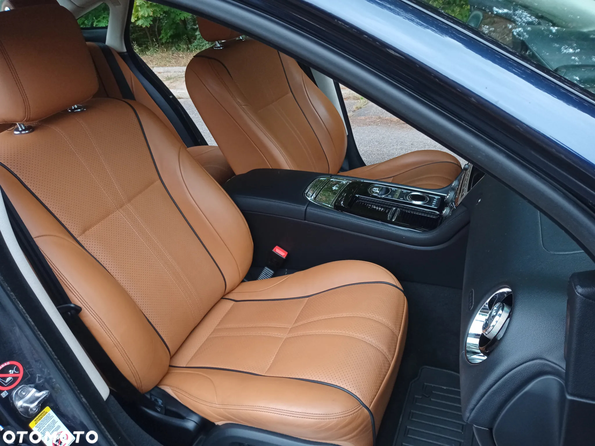 Jaguar XJ 3.0 T AWD R-Sport - 19