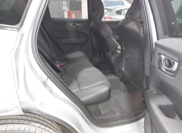 Volvo XC 60 B5 B AWD Plus Bright - 8