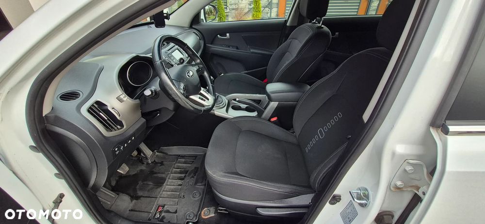 Kia Sportage 2.0 CRDI L AWD - 11