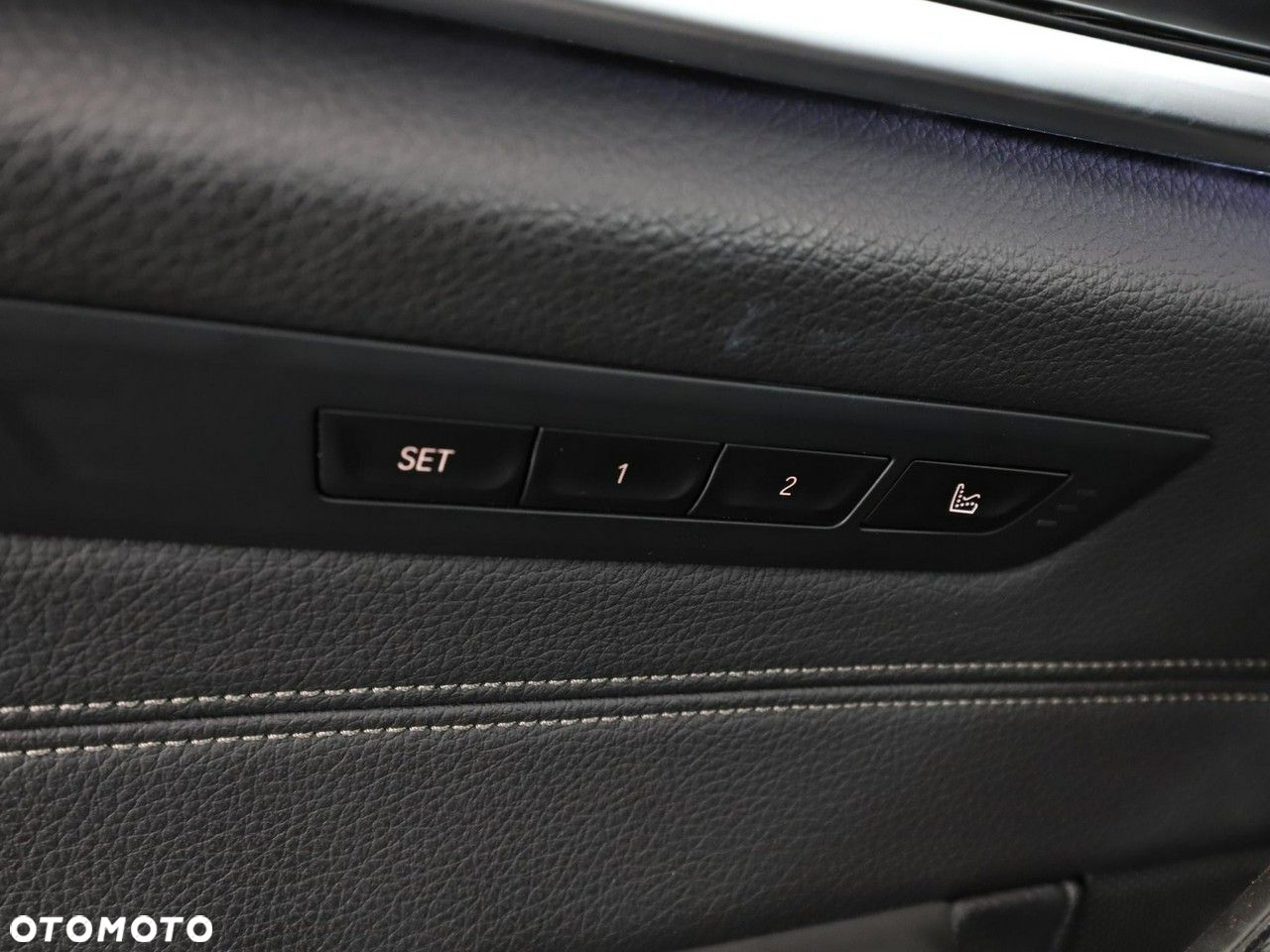 BMW Seria 5 520d Luxury Line - 38