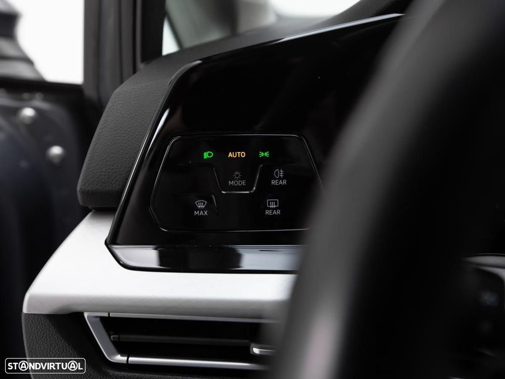 VW Golf 2.0 TDI Life DSG - 15