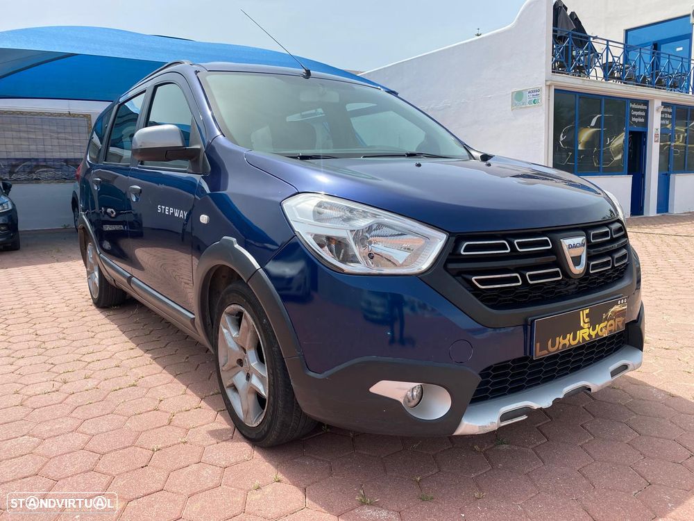 Dacia Lodgy 1.5 Blue dCi Stepway 7L - 3