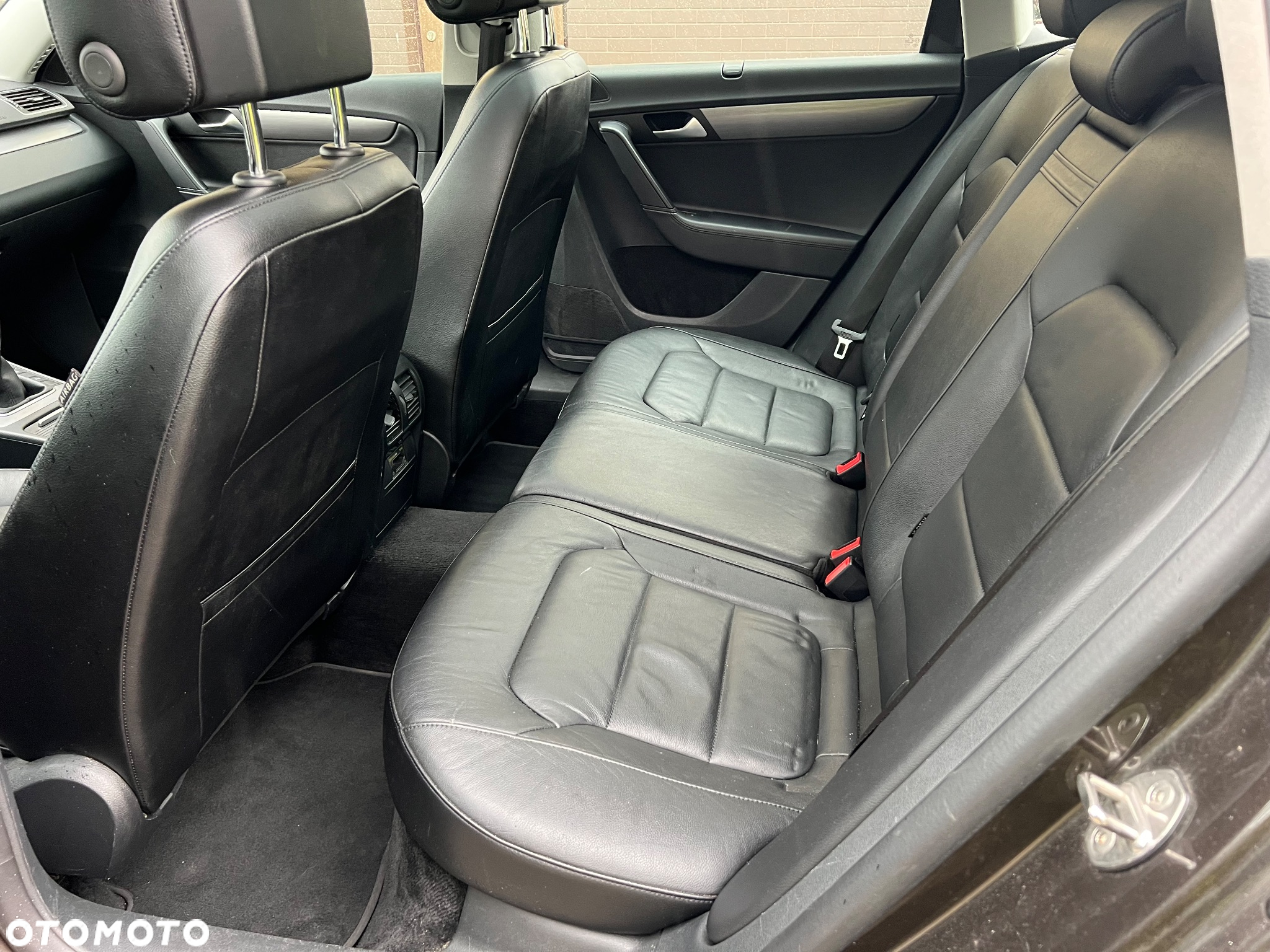 Volkswagen Passat Variant 2.0 Blue TDI SCR Comfortline - 31