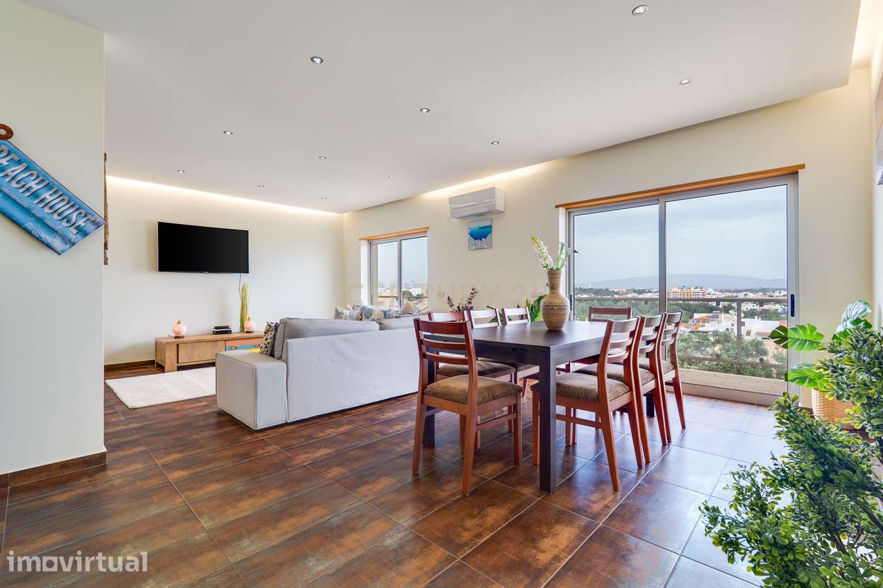 Exclusivo Duplex T4 com terraço de 144m2, Box e estacionamento privati - Grande imagem: 2/35