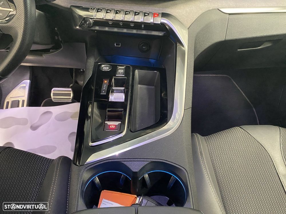 Peugeot 3008 1.6 Hybrid GT e-EAT8 - 15