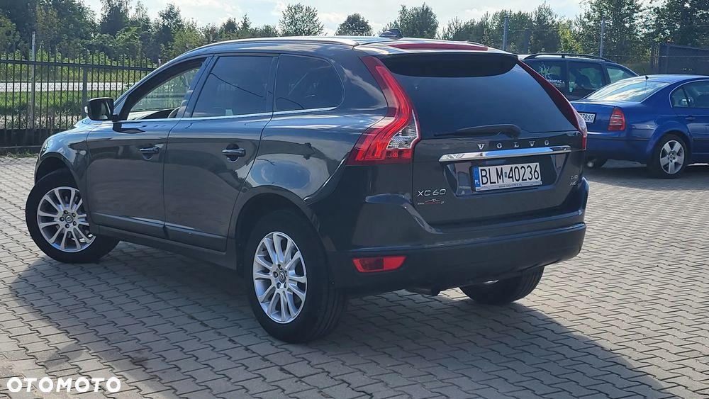 Volvo XC 60 2.4D AWD Momentum - 19