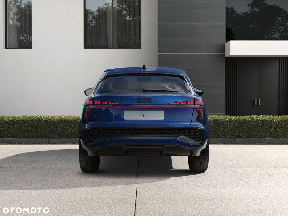 Audi Q3 Sportback - 4