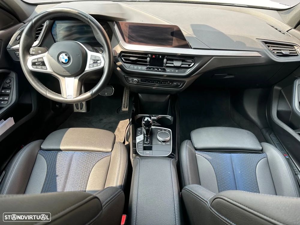 BMW 116 d Pack Desportivo M Auto - 11