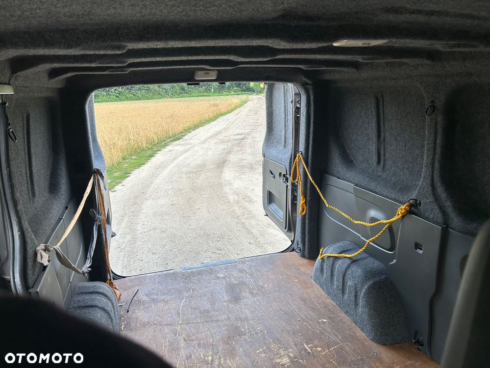 Renault Trafic - 21