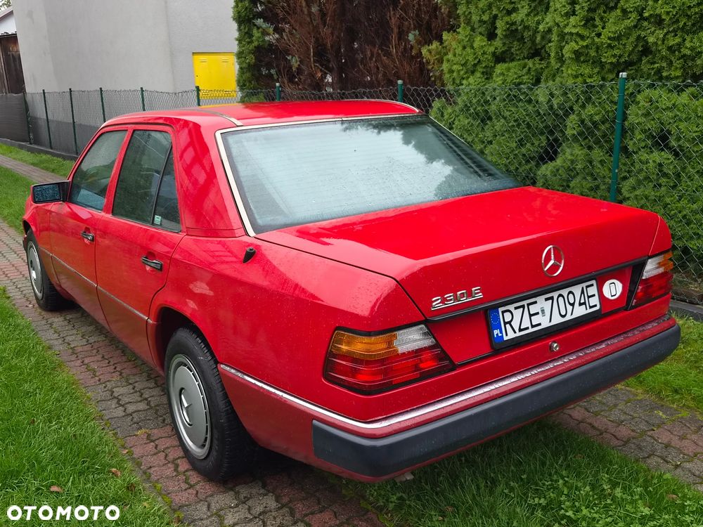 Mercedes-Benz W124 (1984-1993) - 4