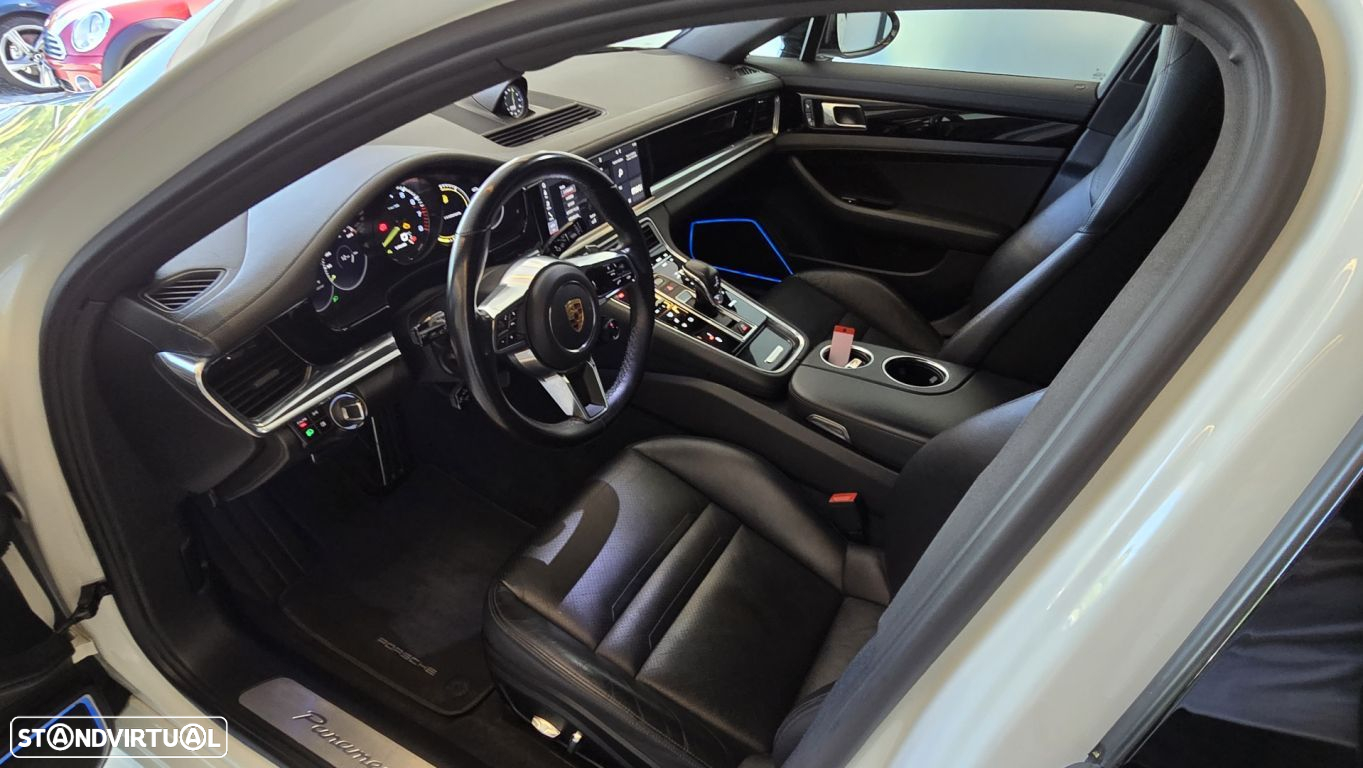 Porsche Panamera 4 E-Hybrid - 6