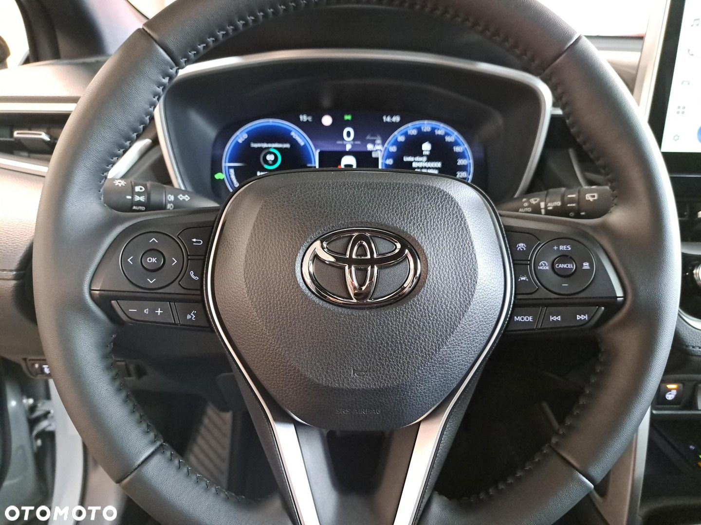 Toyota Corolla Cross 2.0 Hybrid Executive AWD - 33