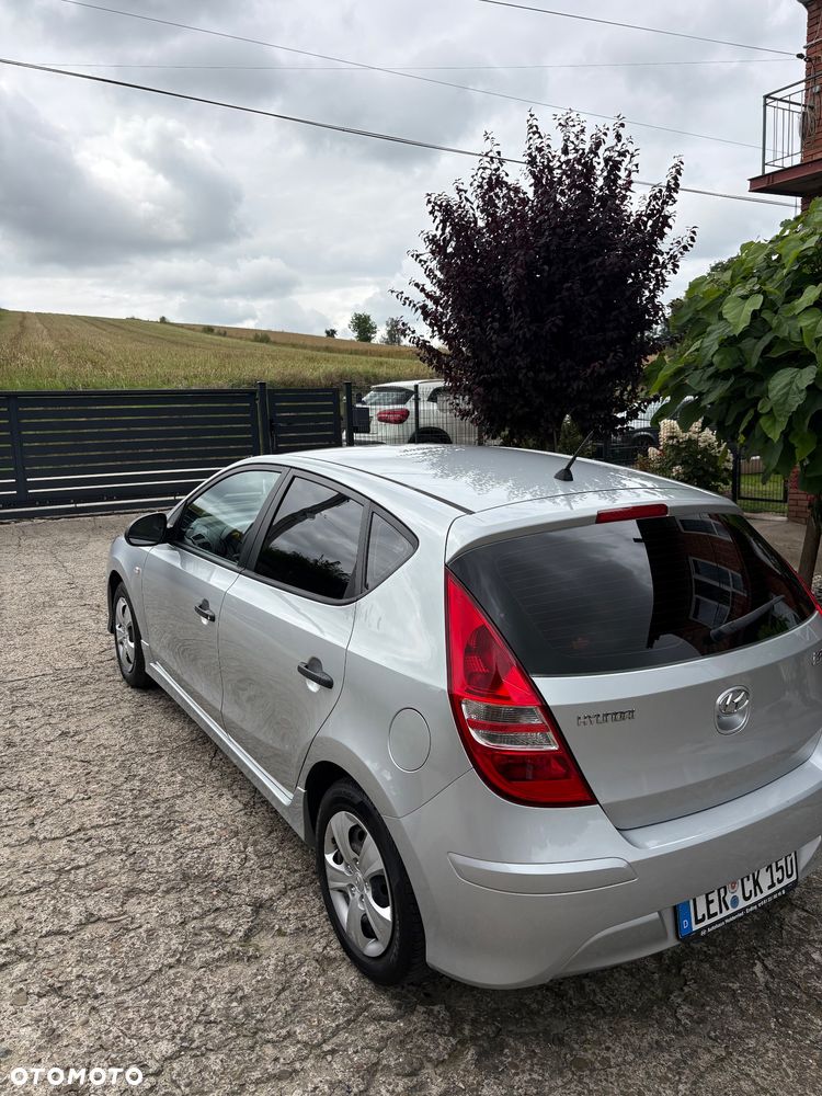 Hyundai i30 1.4 Classic + - 27