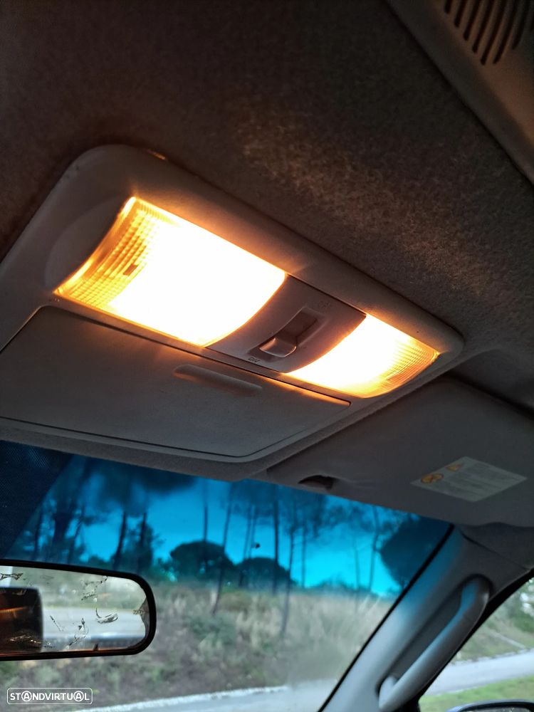 Nissan Navara 2.5 dCi CD XE - 20