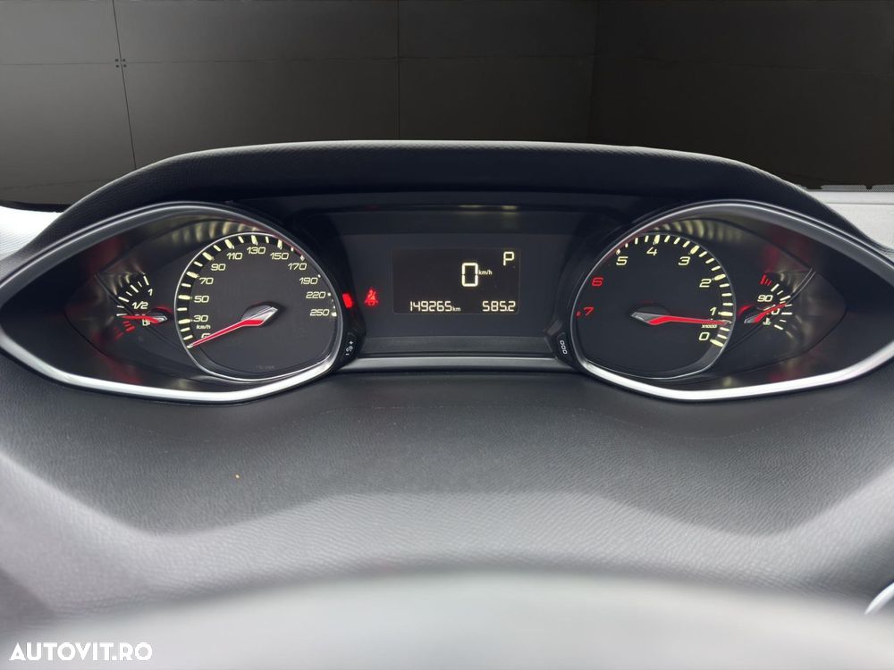 Peugeot 308 - 7