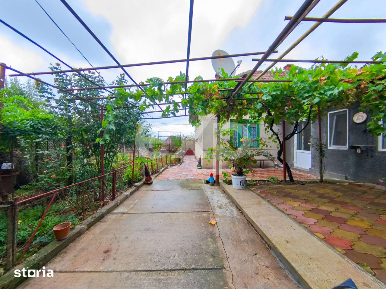 Casa de vanzare in statiunea Buzias - Imagine principală: 2/12