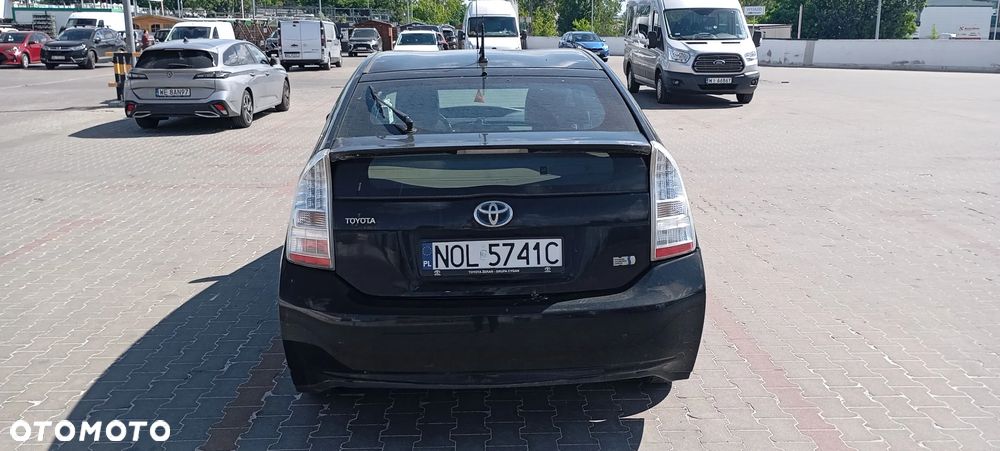Toyota Prius 1.8 HSD Prestige - 3