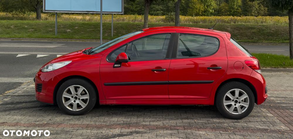 Peugeot 207 - 2