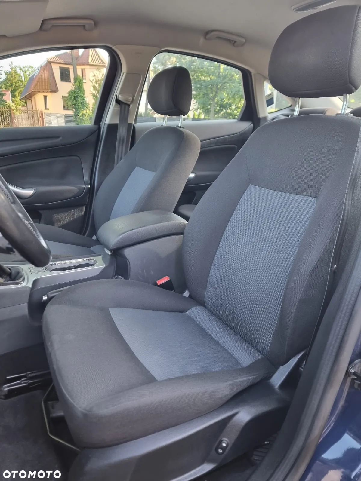 Ford Mondeo - 8