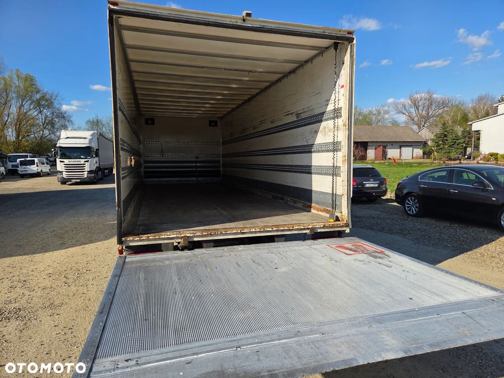 Renault Midlum 220 Atego Scania - 25