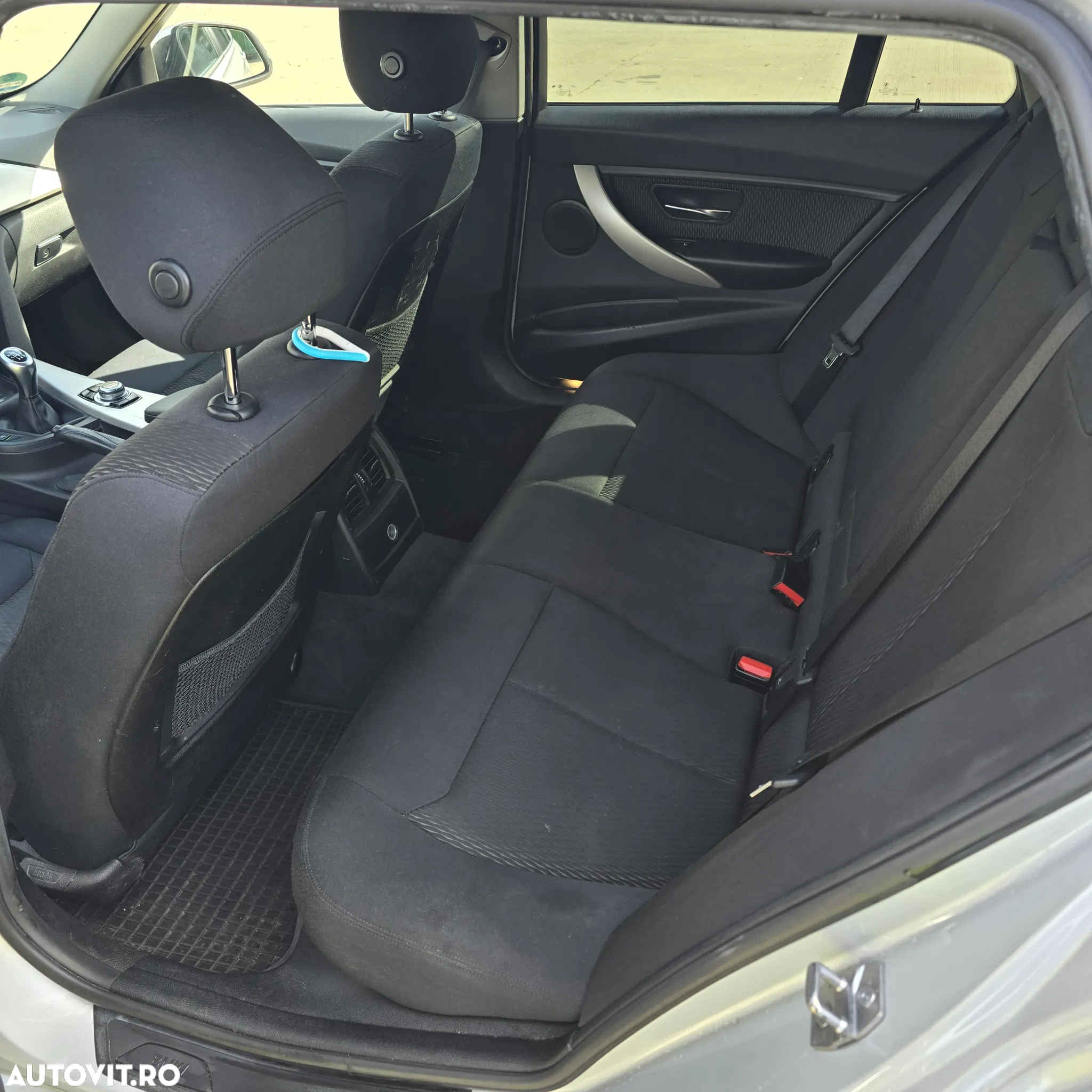 BMW Seria 3 318d xDrive Touring Modern Line - 15