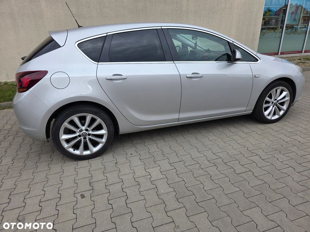 Opel Astra 1.6 Cosmo - 10