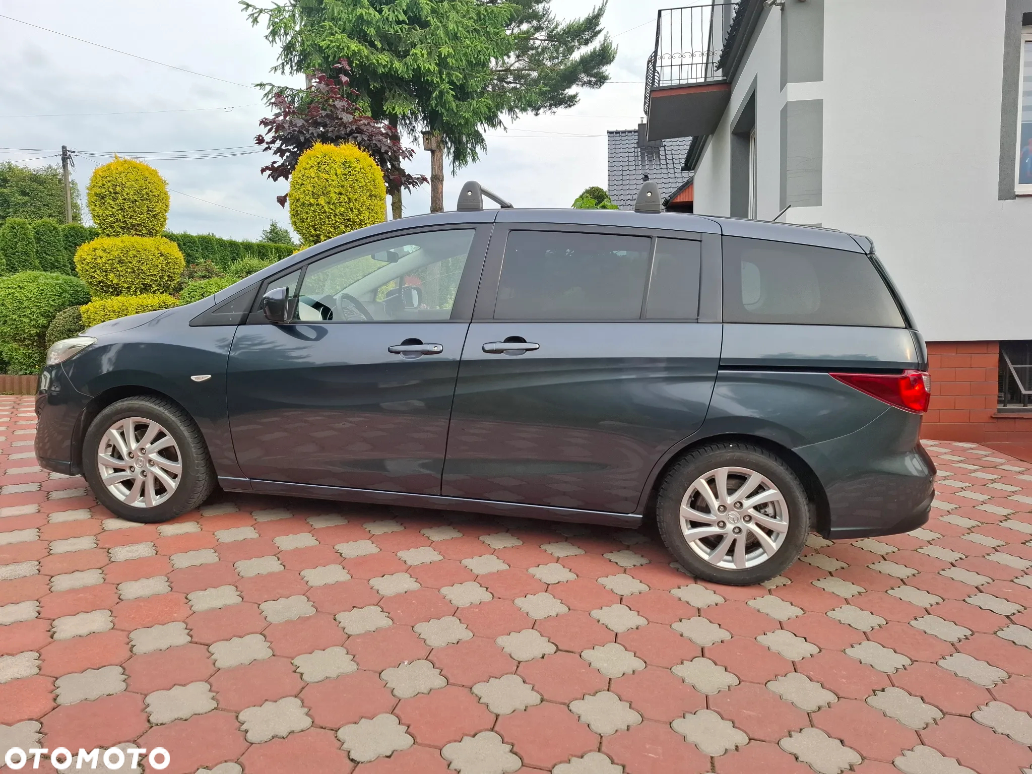 Mazda 5 1.8 Exclusive + - 8