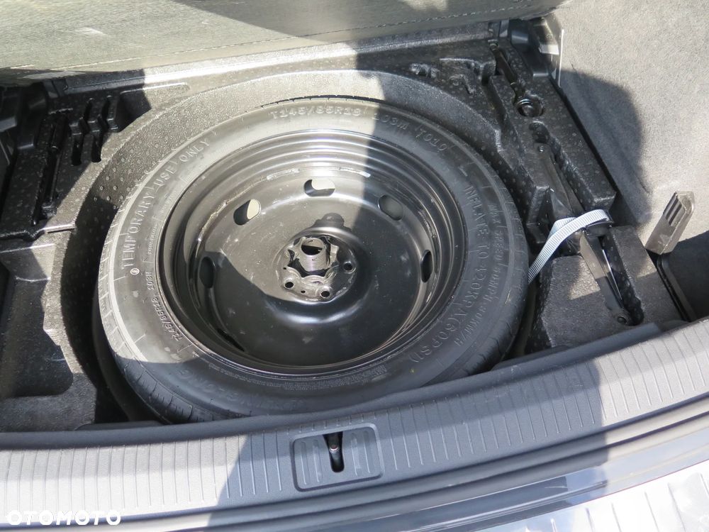 Volkswagen Tiguan - 33