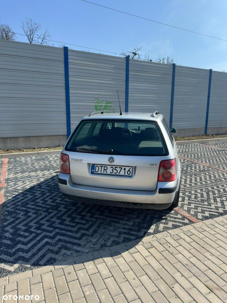 Volkswagen Passat 1.8T - 4
