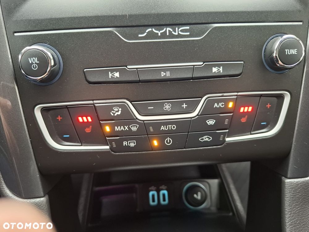 Ford Mondeo - 30