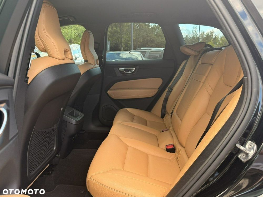 Volvo XC 60 D4 AWD Momentum - 18