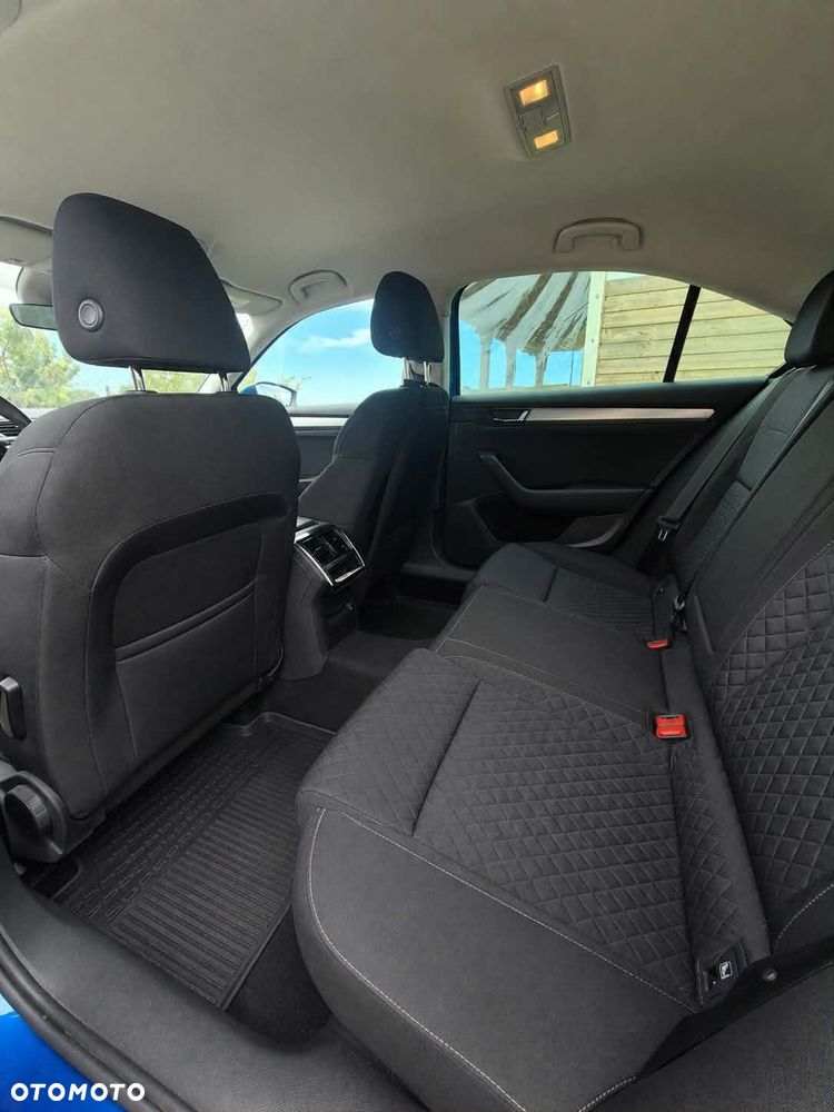 Skoda Superb 1.5 TSI Ambition DSG - 11