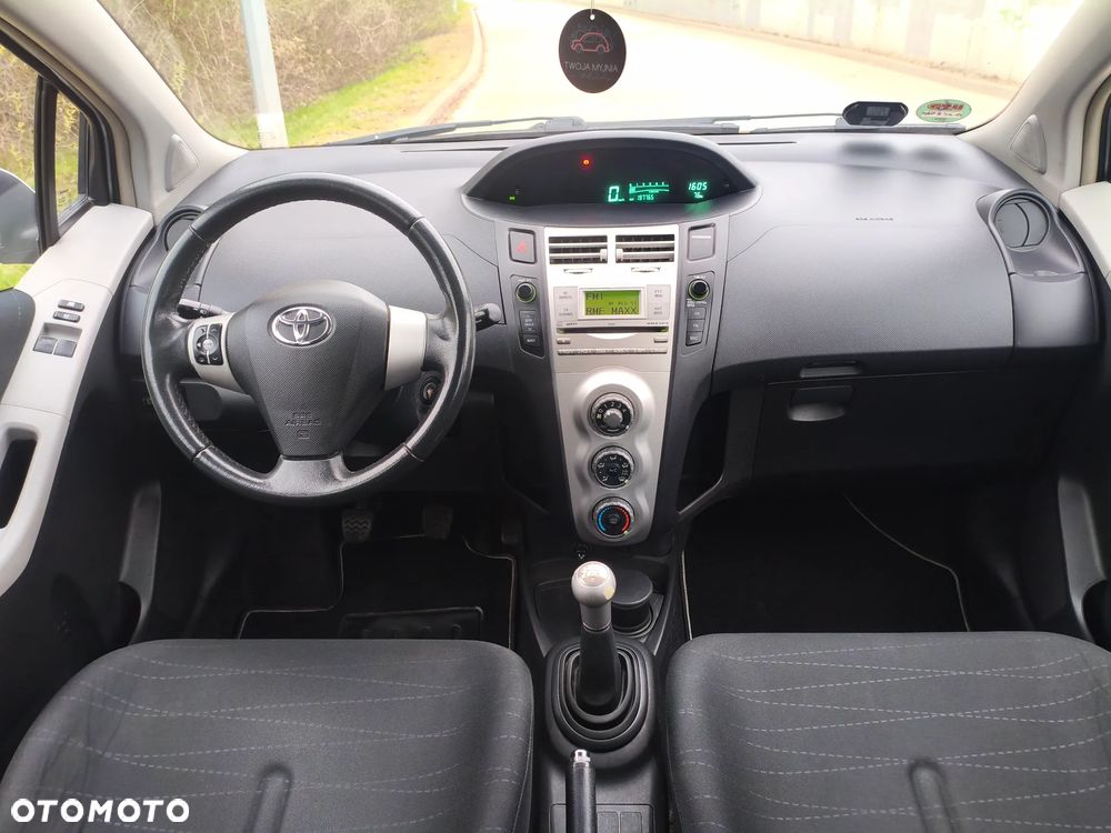 Toyota Yaris 1.3 VVT-i Team - 5