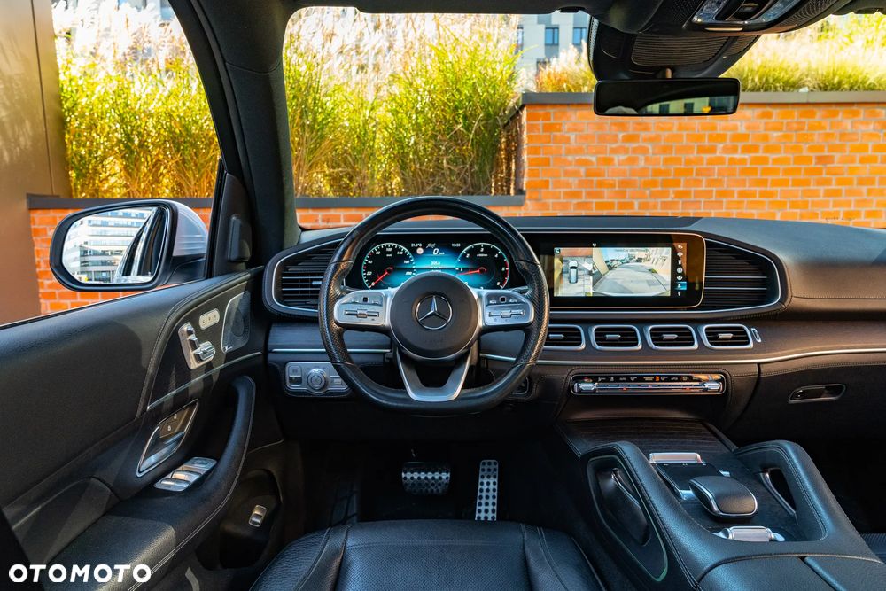 Mercedes-Benz GLS - 15