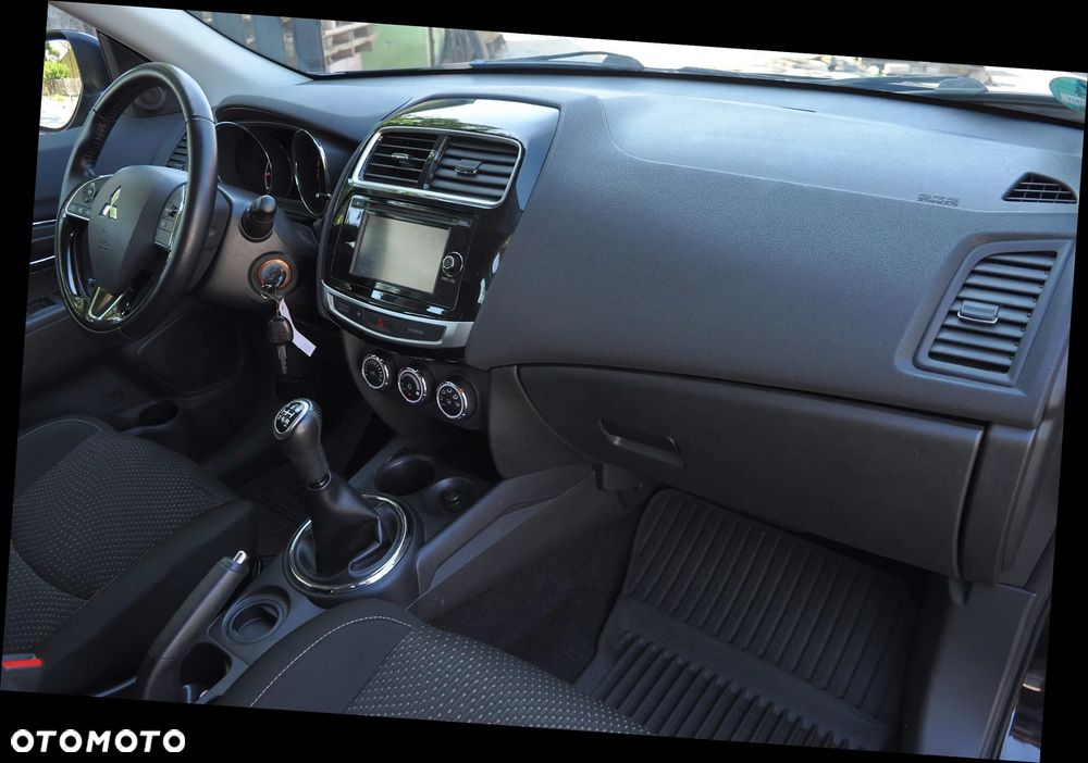 Mitsubishi ASX 1.6 Instyle - 23