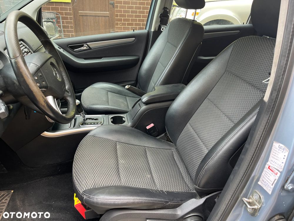 Mercedes-Benz Klasa B 180 CDI Autotronic Special Edition - 11