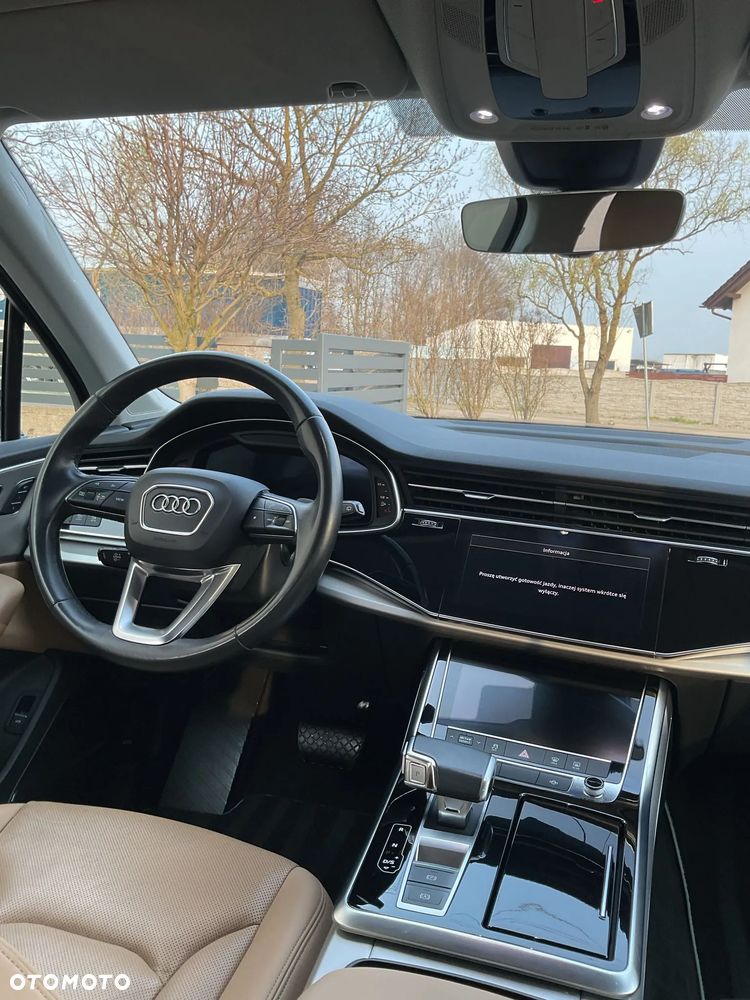 Audi Q7 - 12