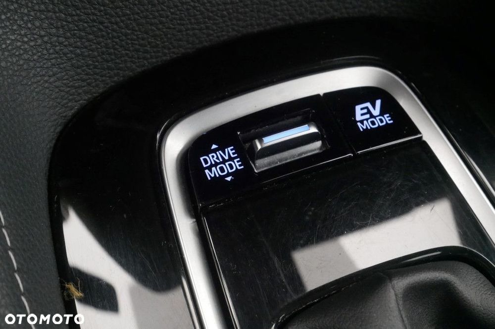Toyota Corolla 1.8 Hybrid Comfort - 21