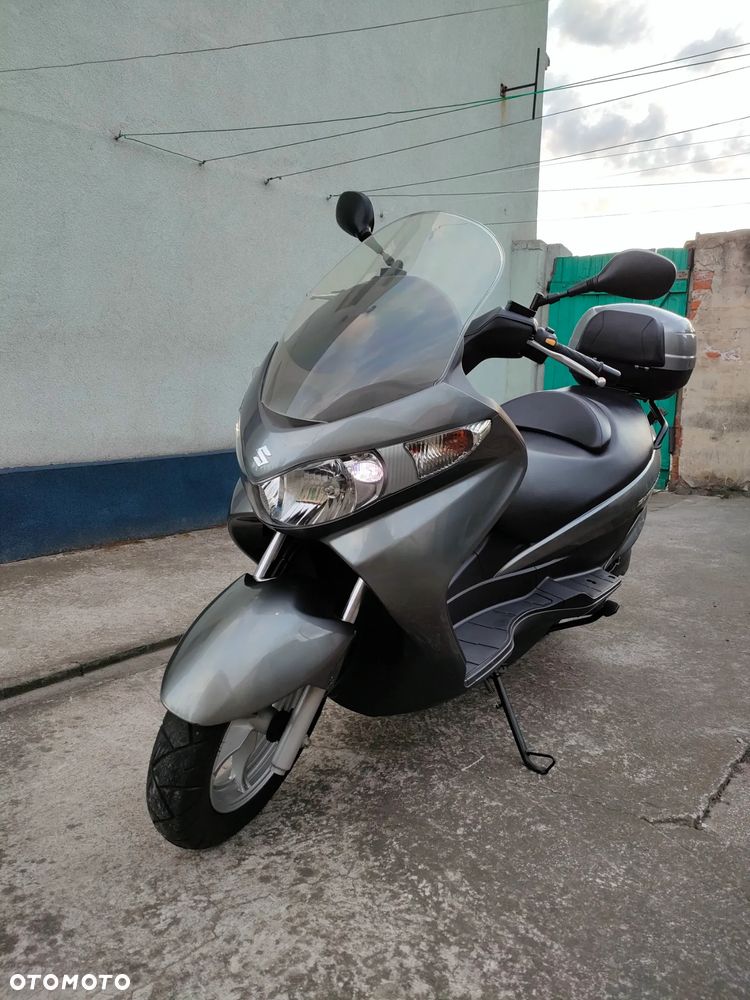 Suzuki Burgman - 14