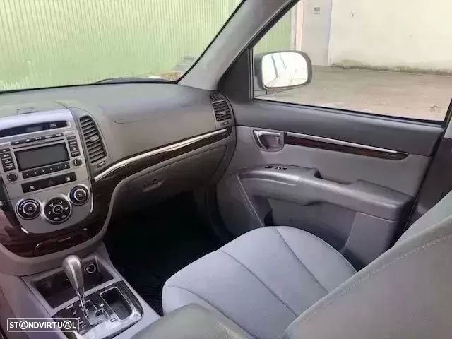 Hyundai Santa Fe - 10