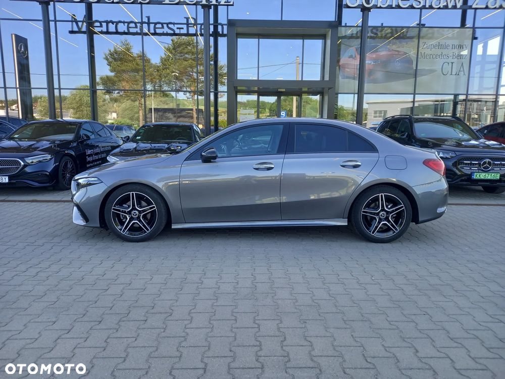 Mercedes-Benz Klasa A 200 AMG Line 7G-DCT - 2