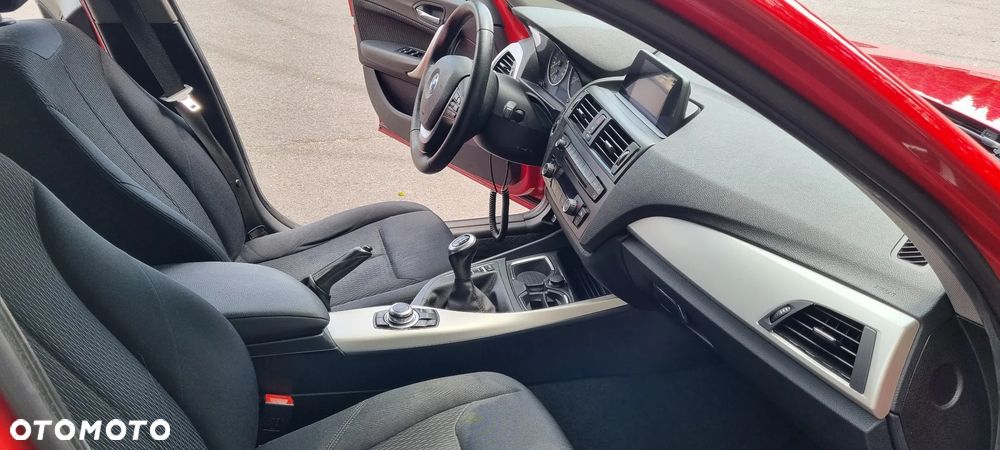 BMW Seria 1 116i - 14