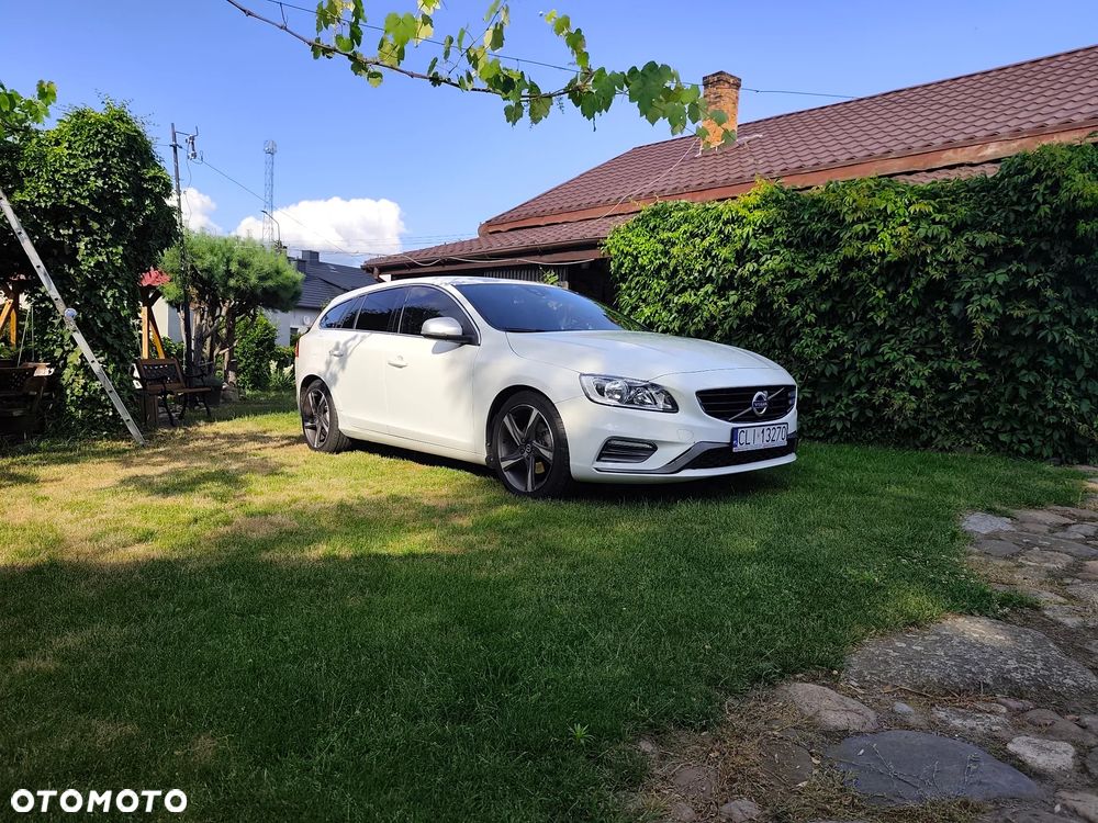 Volvo V60 D3 Drive-E R-Design Momentum - 4