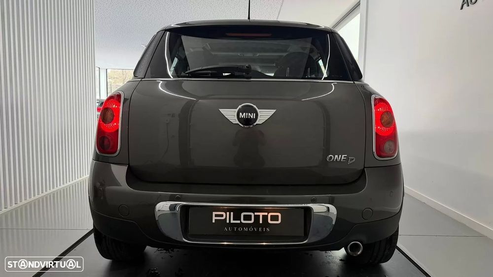 MINI Countryman One D - 9