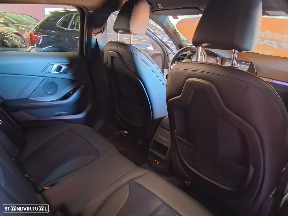 BMW 116 d Pack Desportivo M Auto - 6