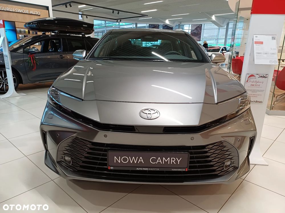 Toyota Camry - 2