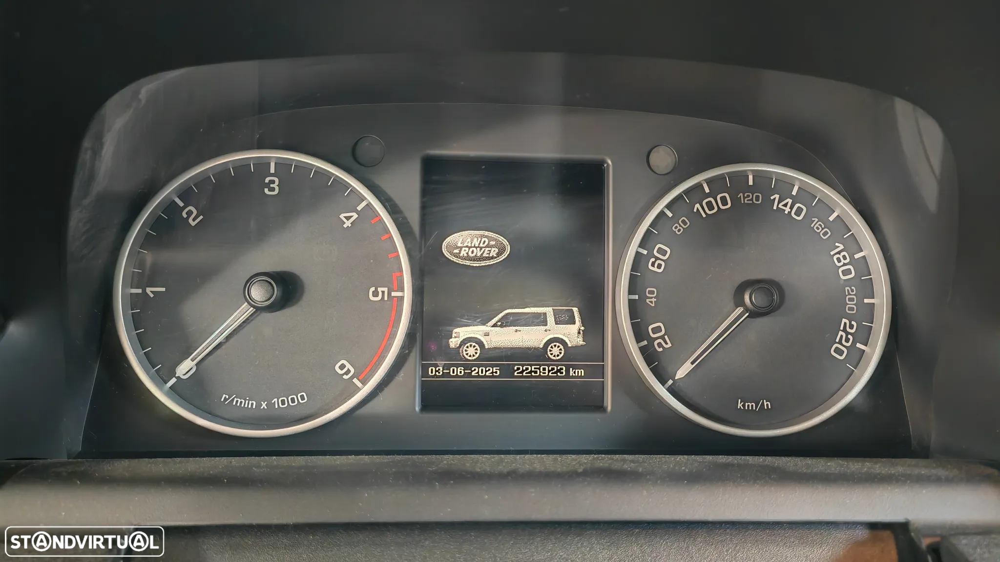 Land Rover Discovery SD V6 Graphite - 6