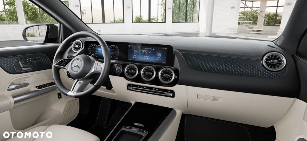 Mercedes-Benz GLA - 8