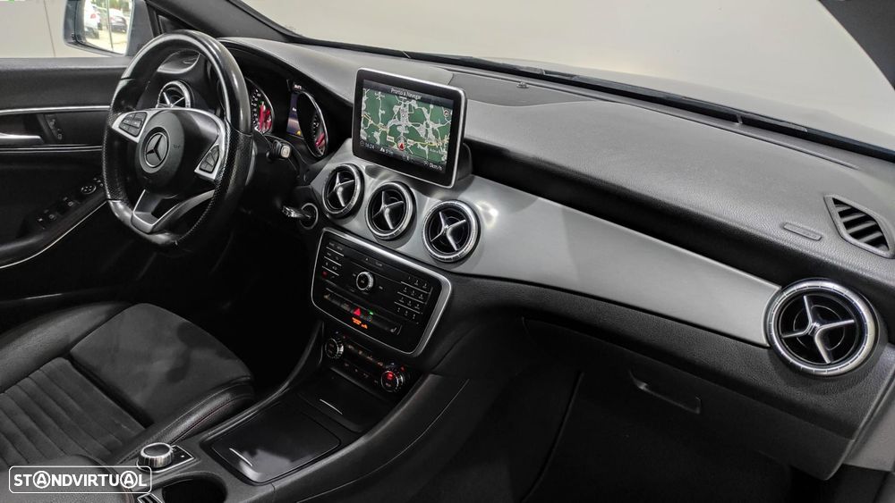 Mercedes-Benz CLA 200 d Shooting Brake AMG Line Aut. - 24