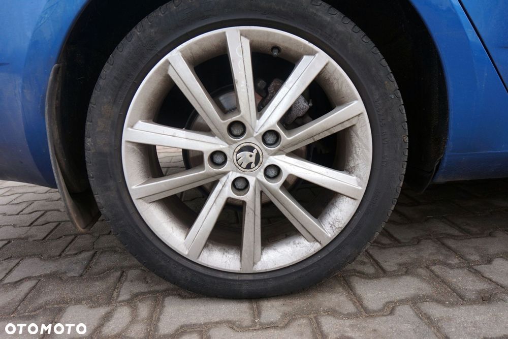 KOŁA FELGI ALUFELGI OCTAVIA III 5E5 17 5X112 ET49 17 5x112 17 5X112 ET49 SKODA 2012-2016 - 5